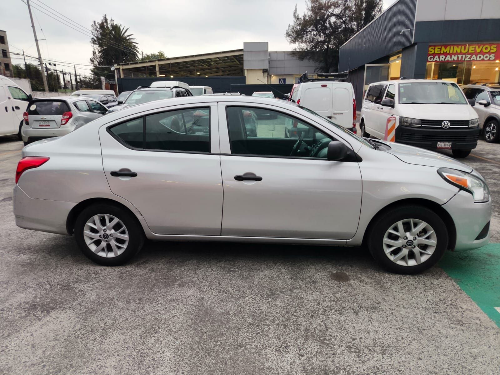 2025 Nissan V-Drive 1.6 A/C Mt