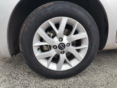 2025 Nissan V-Drive 1.6 A/C Mt