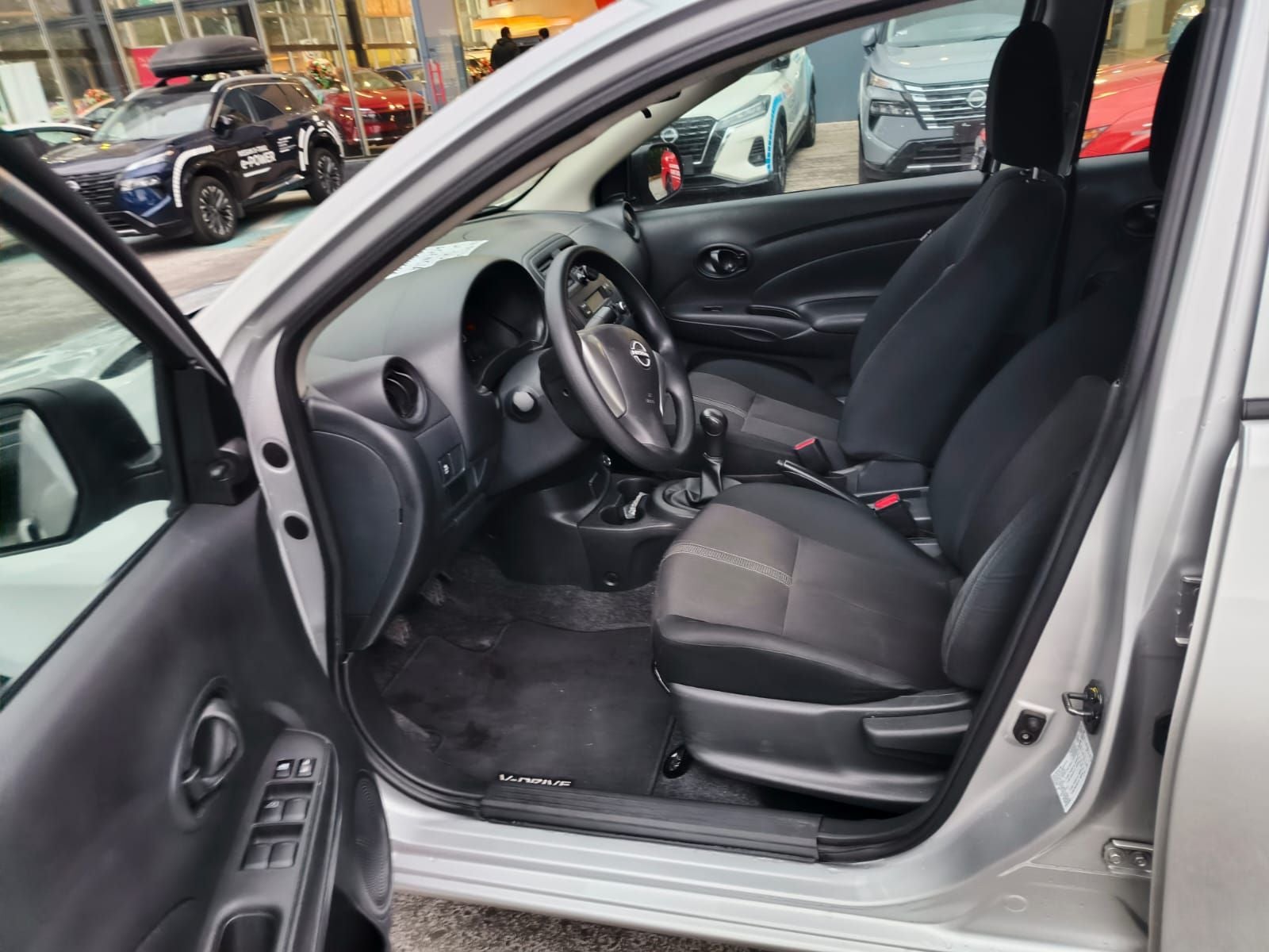2025 Nissan V-Drive 1.6 A/C Mt