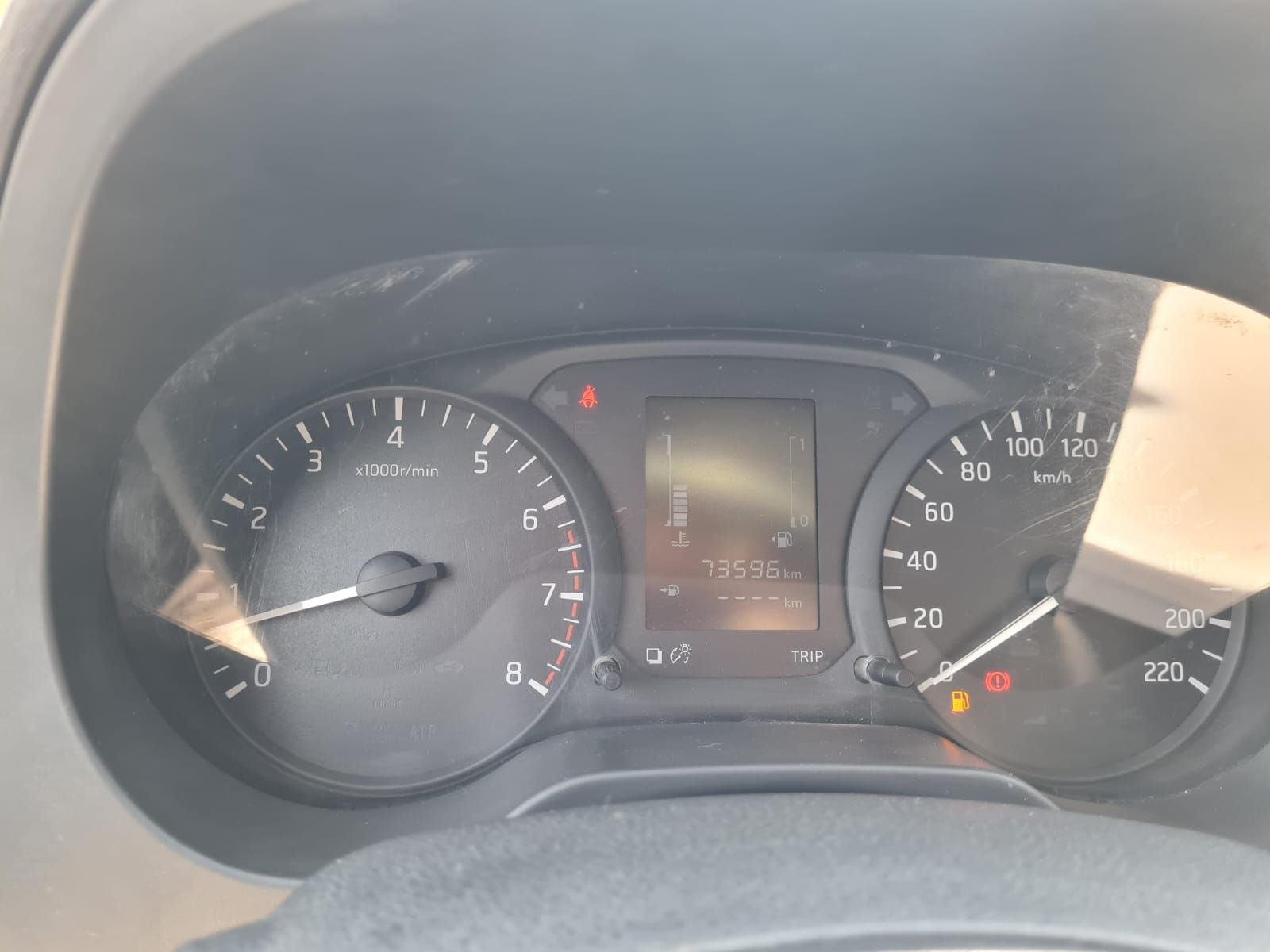 2020 Nissan NP300 Doble Cabina 2.5 SE Paq Seguridad Mt