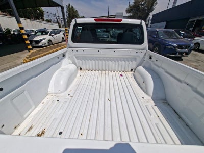 2020 Nissan NP300 Doble Cabina 2.5 SE Paq Seguridad Mt