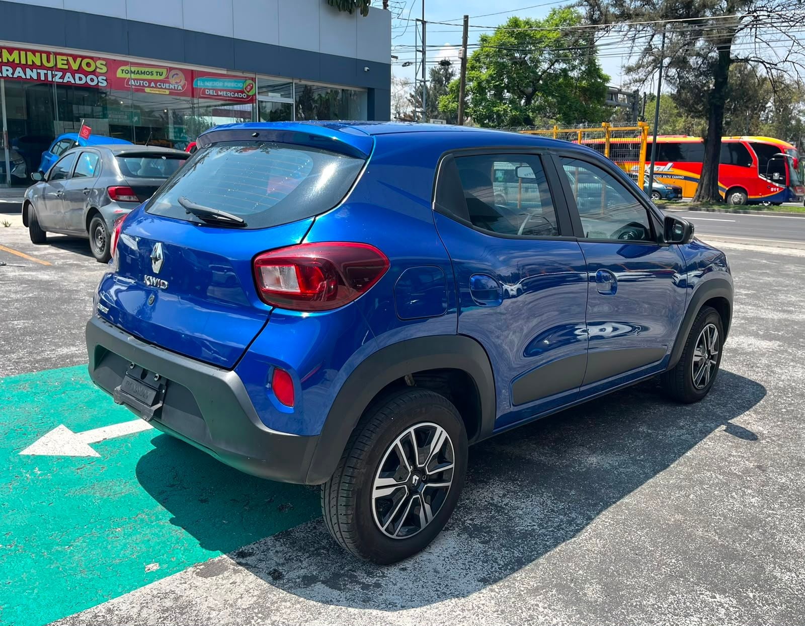 2025 Renault Kwid 1.0 Iconic Mt