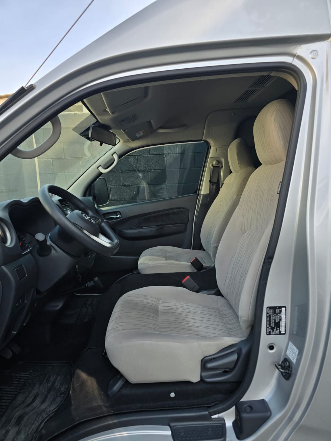 2024 Nissan Urvan 2.5 11 Pasajeros AA Mt