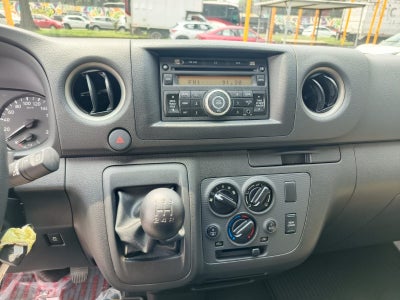 2025 Nissan Urvan 2.5 14 Pasajeros Amplia AA Mt