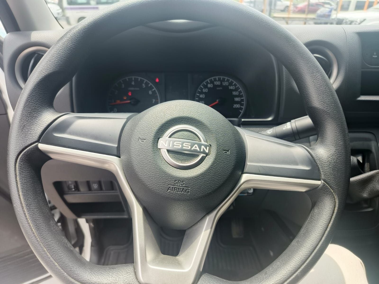 2024 Nissan Urvan 2.5 Panel Amplia AA Mt