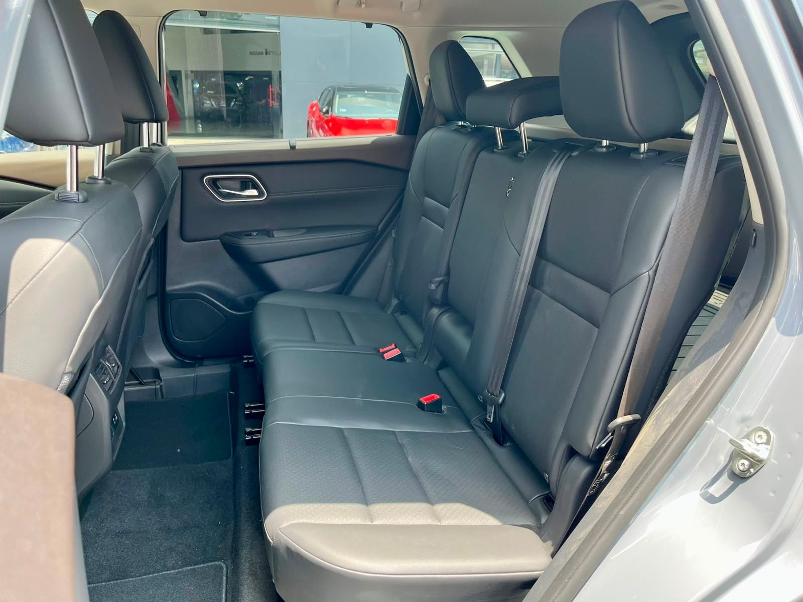 2025 Nissan X-Trail 2.5 Platinum Plus 2F At