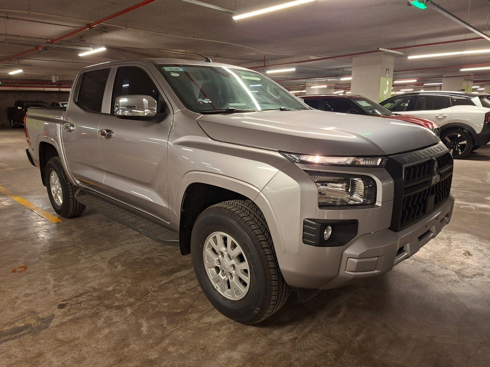 2025 Mitsubishi L200 2.4 Glx Cabina Doble 4x2 Mt