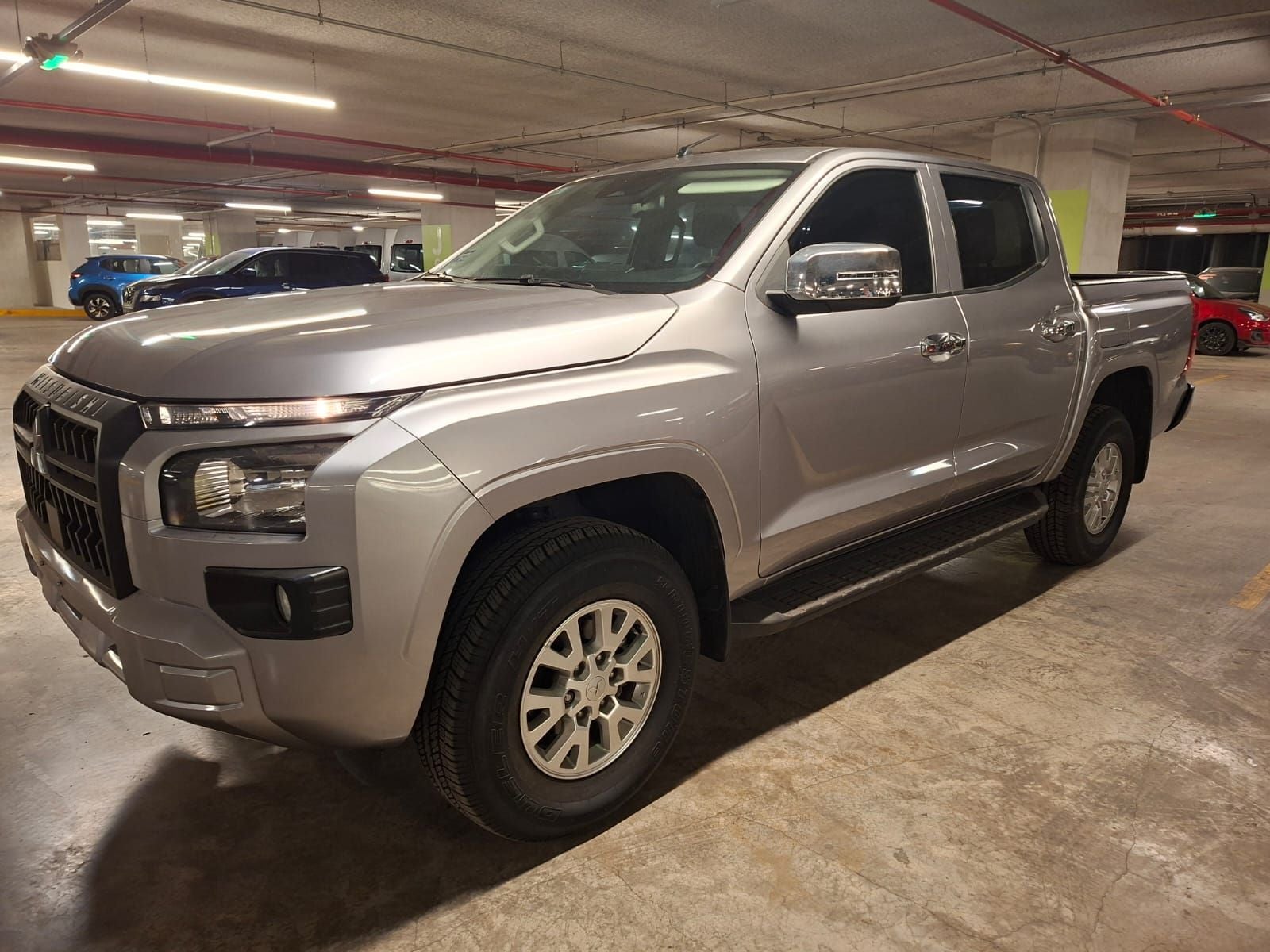 2025 Mitsubishi L200 2.4 Glx Cabina Doble 4x2 Mt