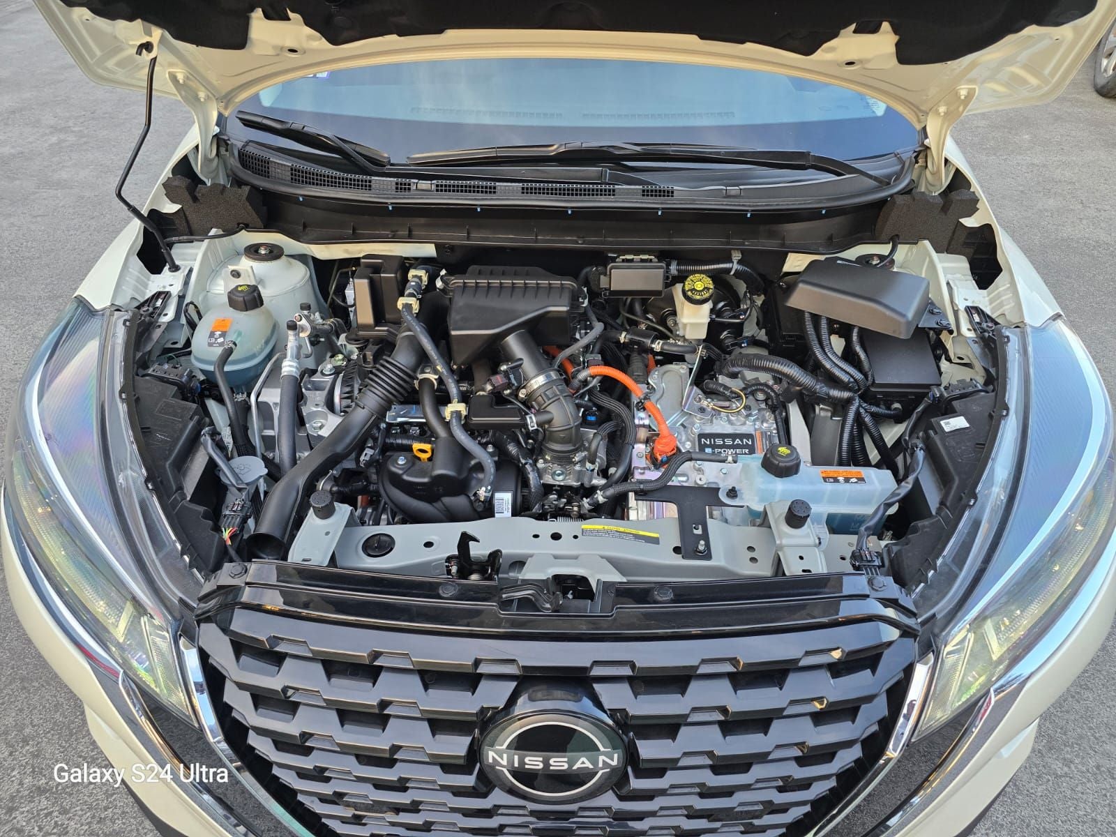 2025 Nissan Kicks E-Power Platinum At