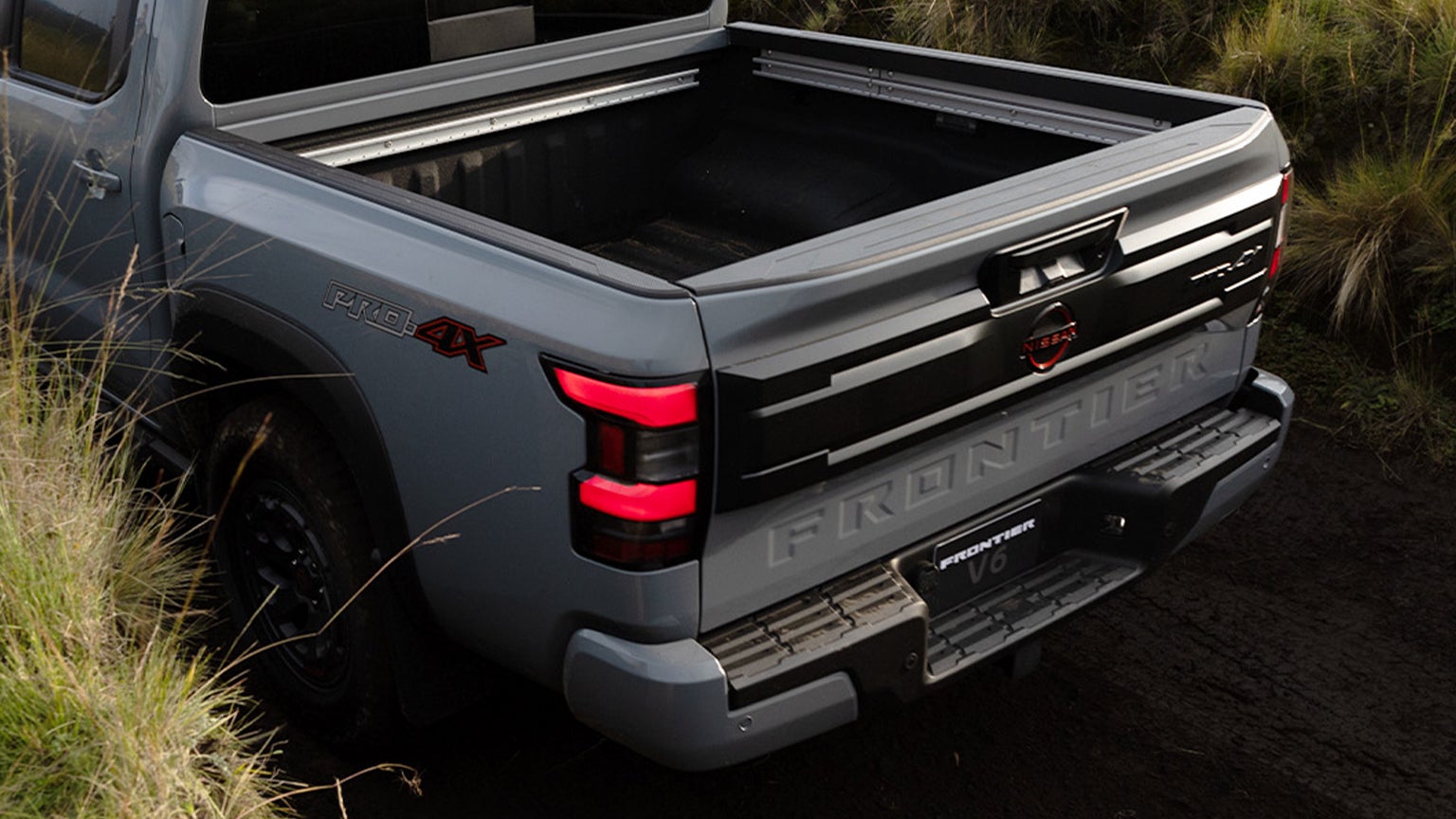 Nissan Frontier V6 PRO-4X Exterior6